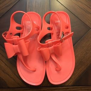 🌸Girls Gymboree Jelly Sandals Size 13/1 Like New!
